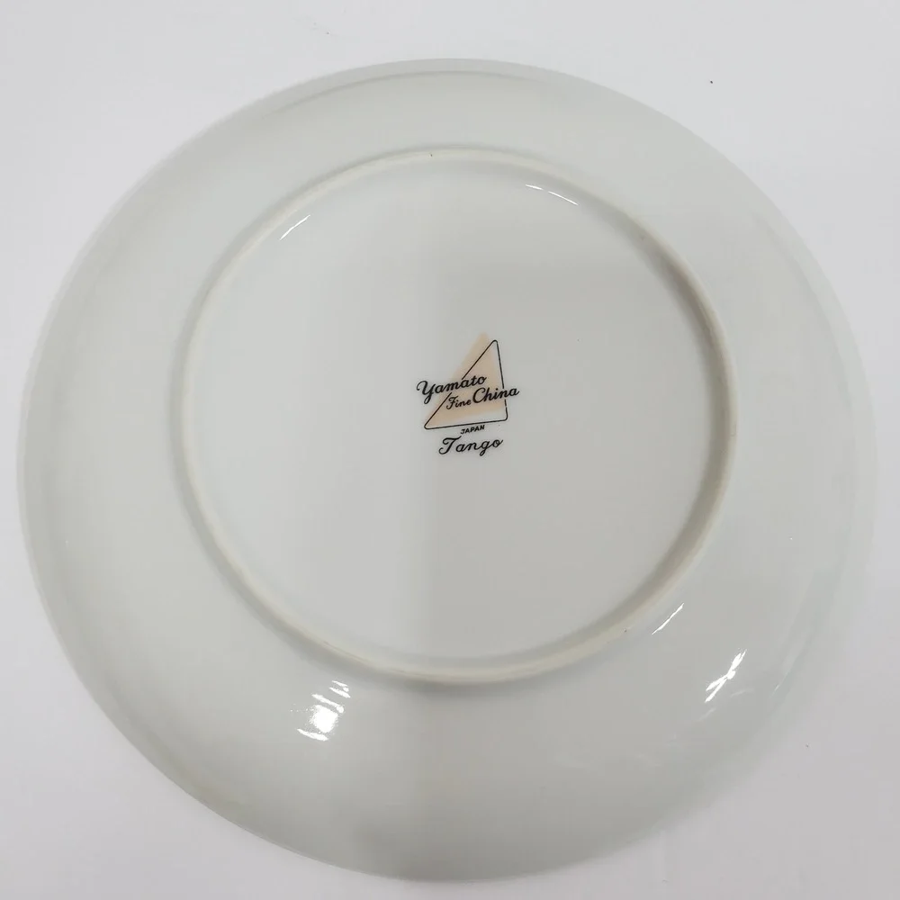 Yamato Salad Plates Set of 11  White Gold Trim Tango Wheat Japan